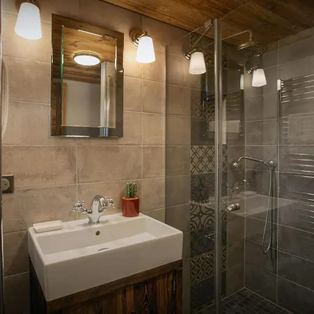 Chalet La Grange Au Merle - Ovo Network *